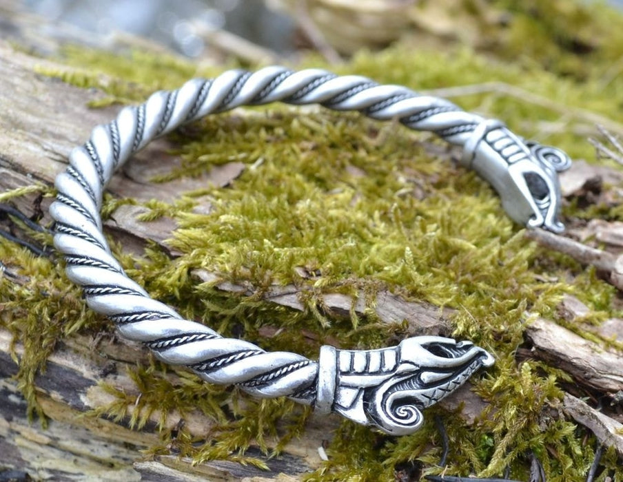 Traditional Viking Arm Ring - Dragon-VikingStyle