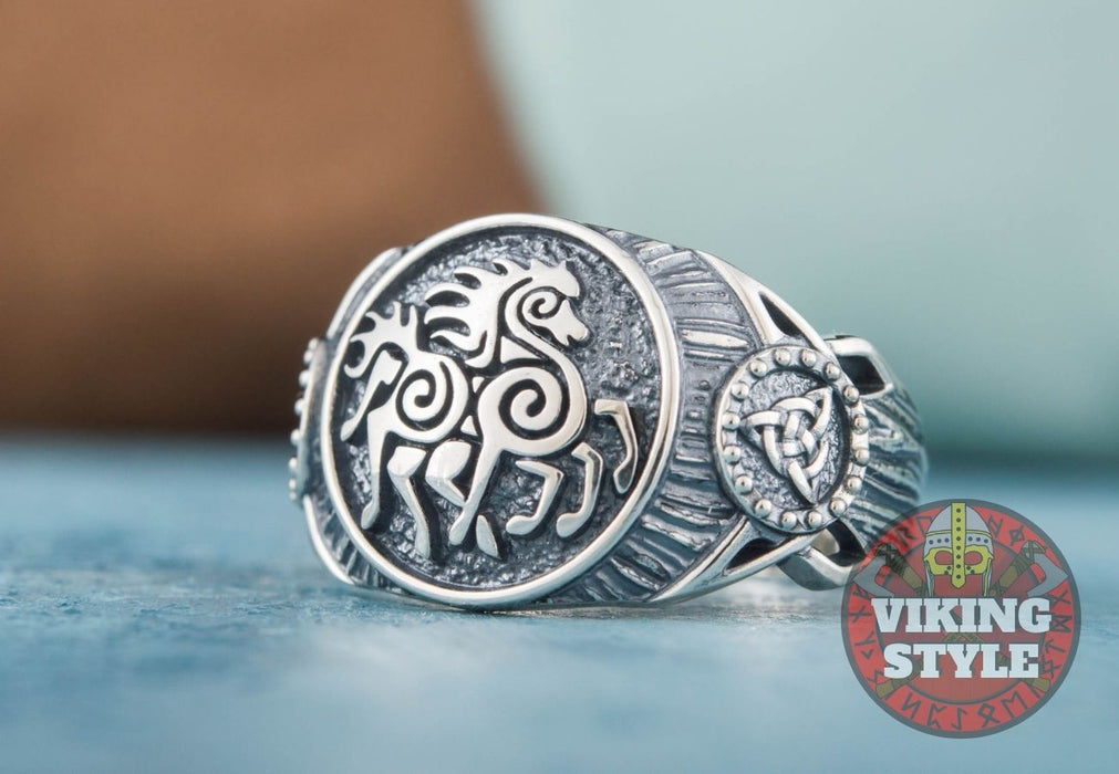 Sleipnir Ring - Triqueta, 925 Silver