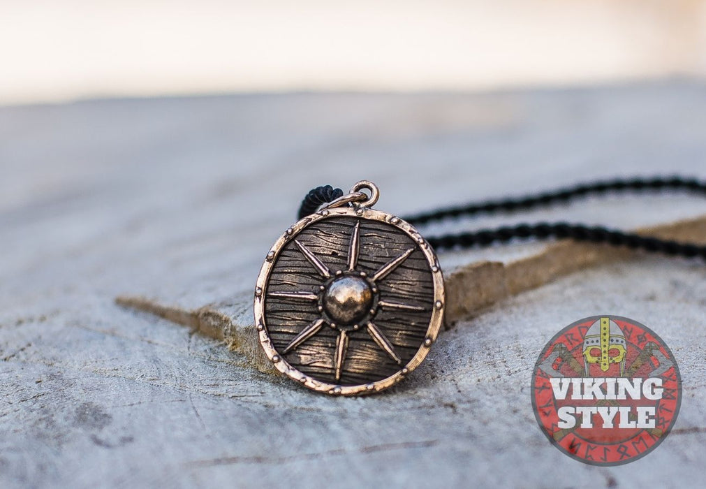 Viking Shield Pendant - Star, Bronze