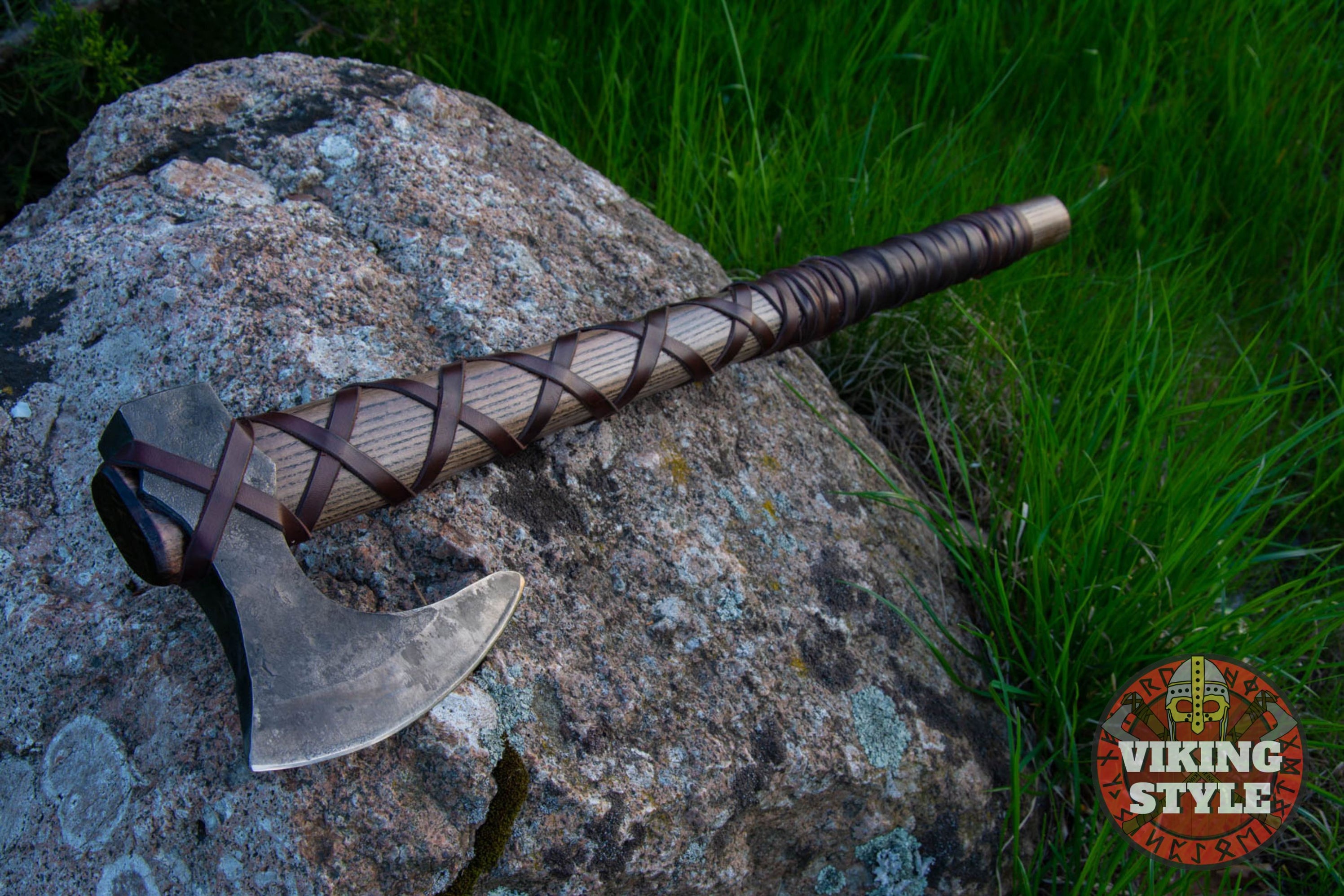 Hand Forged Ragnar Axe — VikingStyle
