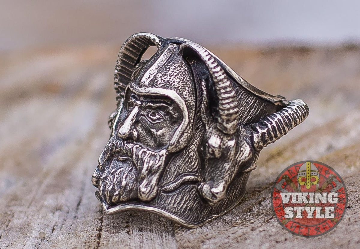 Rammer.リング.バイカー.silver.スカル.ゼウス.rock Viking Ring - Ram, 925 Silver — VikingStyle