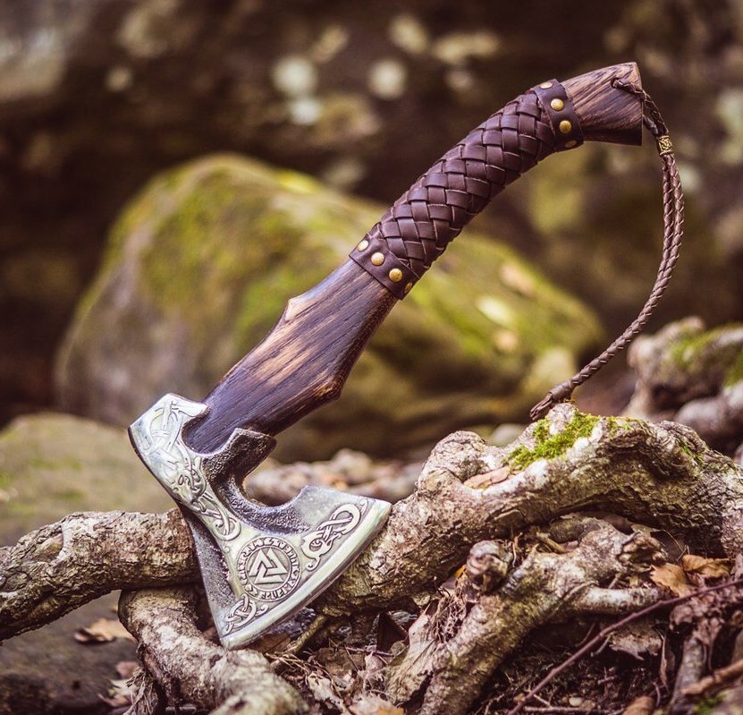 Valknut Viking Axe — VikingStyle